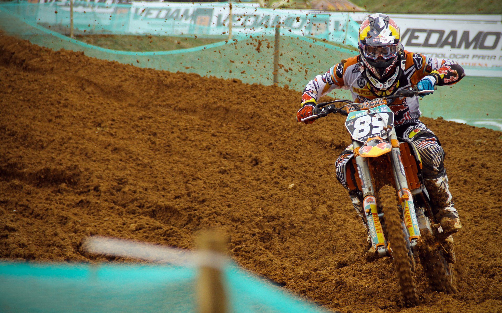 《堡垒之夜》“未来荣光”赛季开启,作品激发创意!